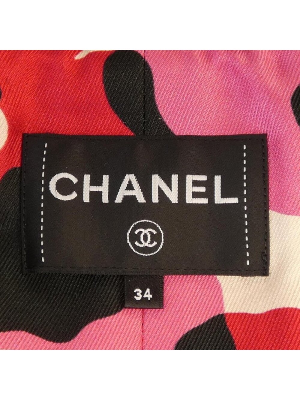 Chanel Cape Red - Picture 5 of 9